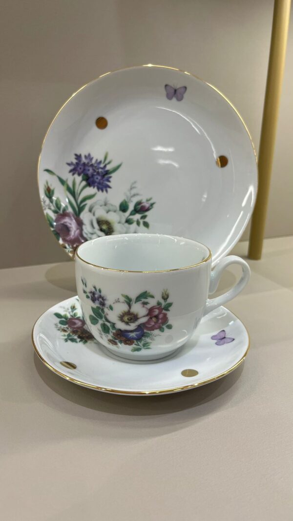 Conjunto Xícara + Pires + Prato Flores e Borboletas