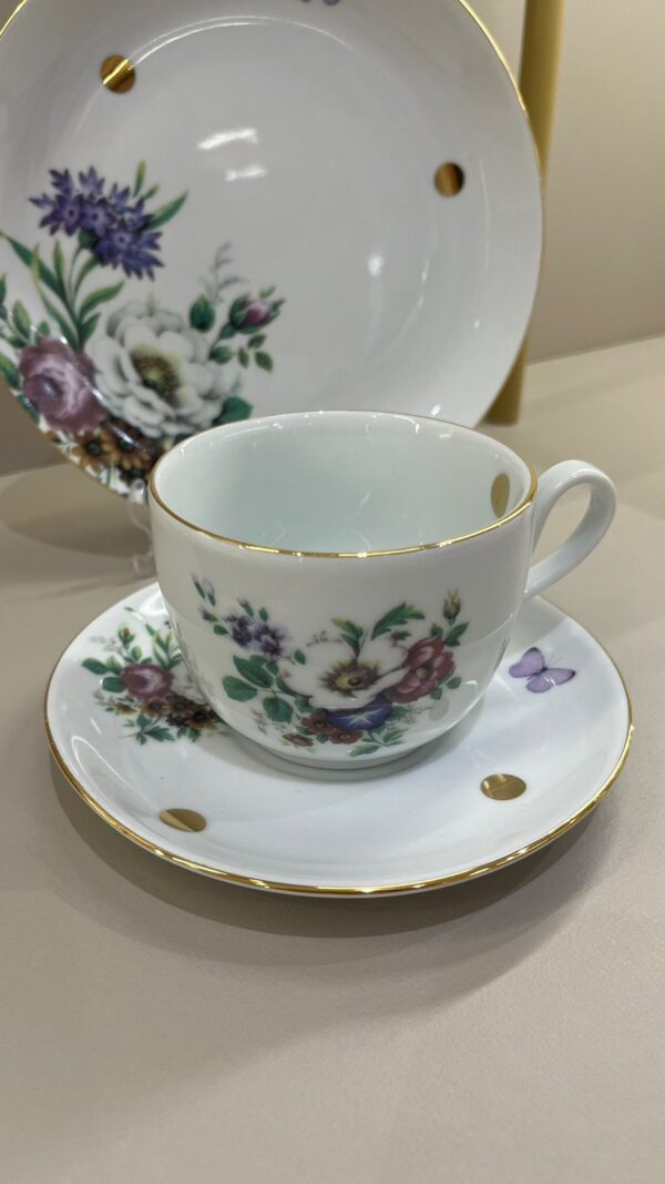 Conjunto Xícara + Pires + Prato Flores e Borboletas - Imagem 4